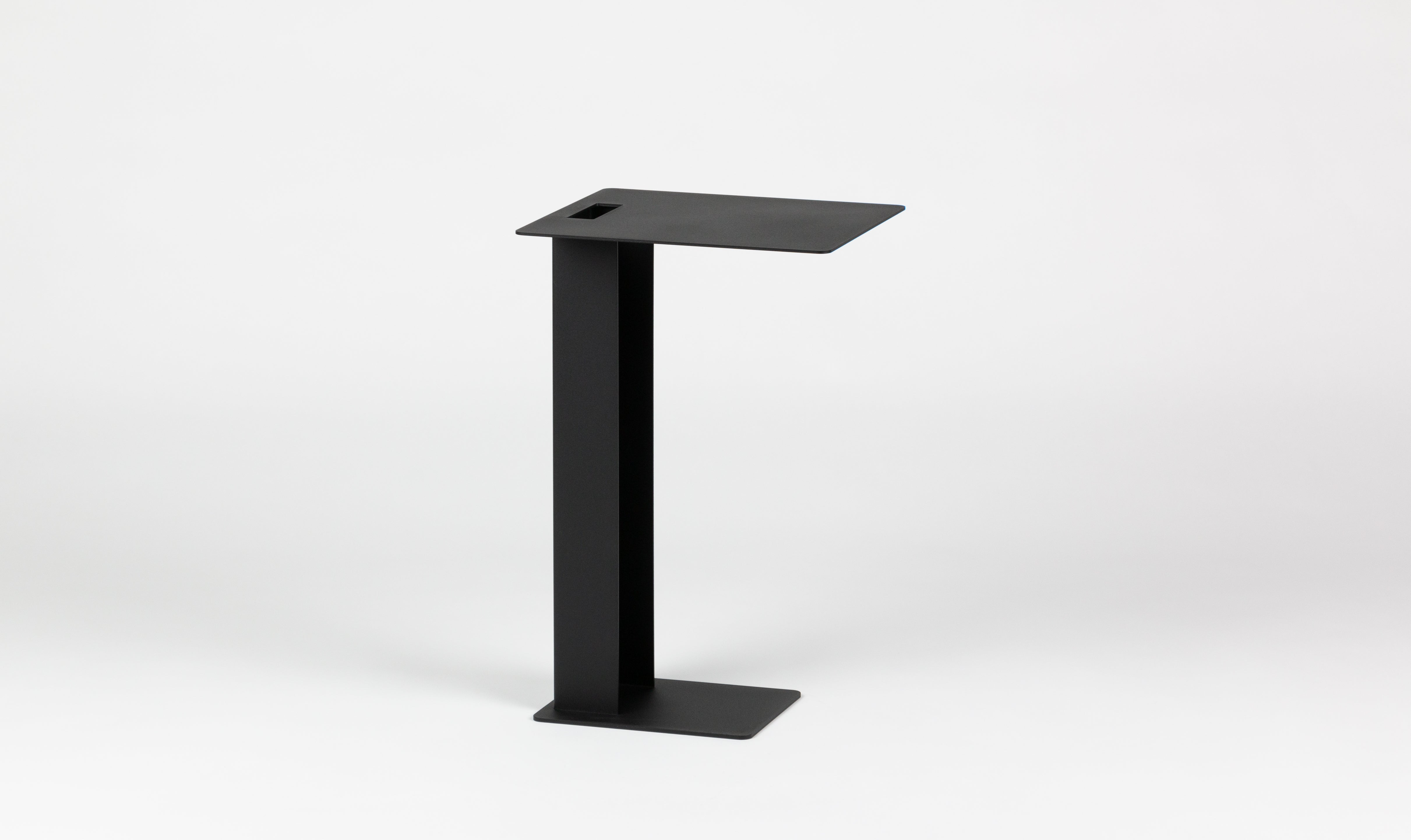 MNI Side Table