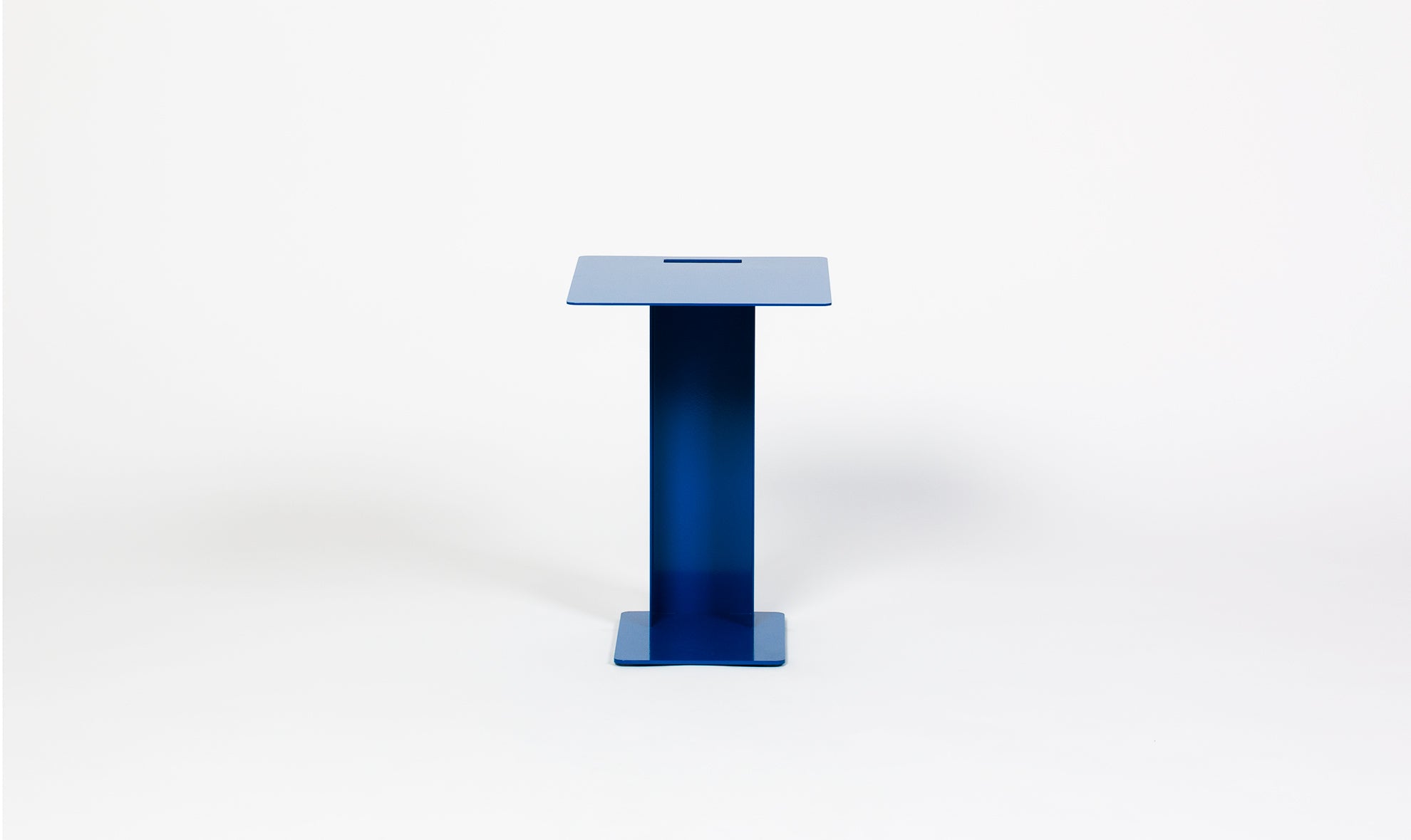 MNI Side Table